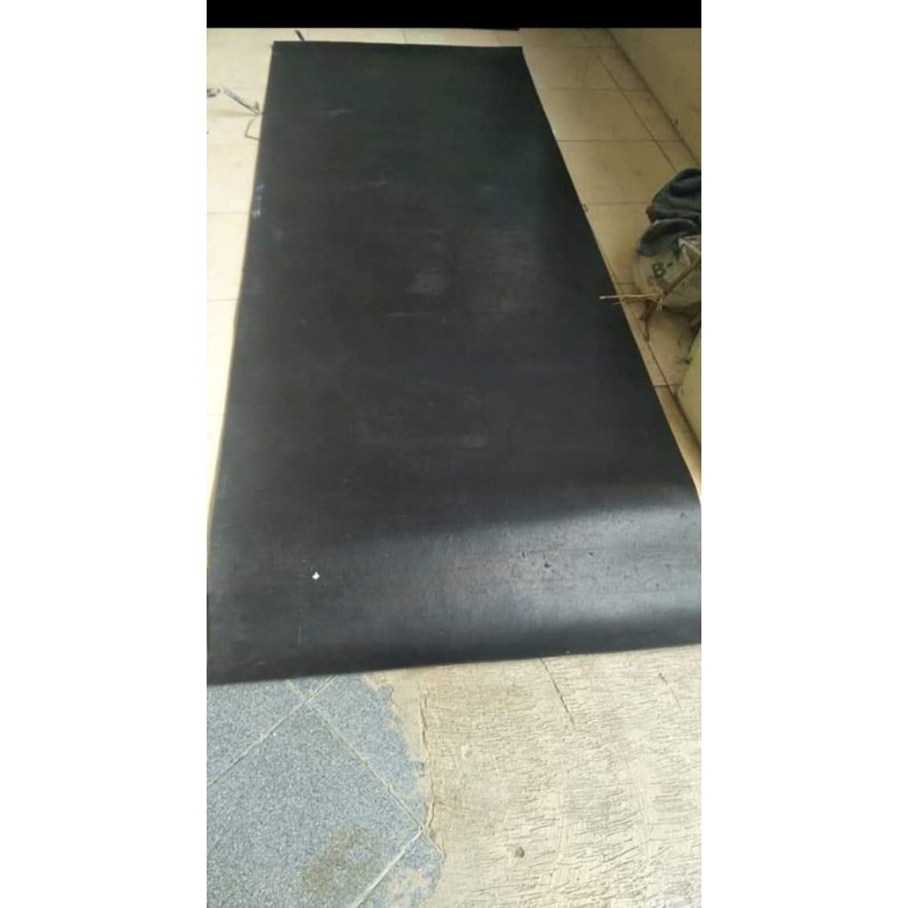 Karpet Karet Lumpur Belakang Mobil Truk Fuso ukuran 200 cm x 40 cm