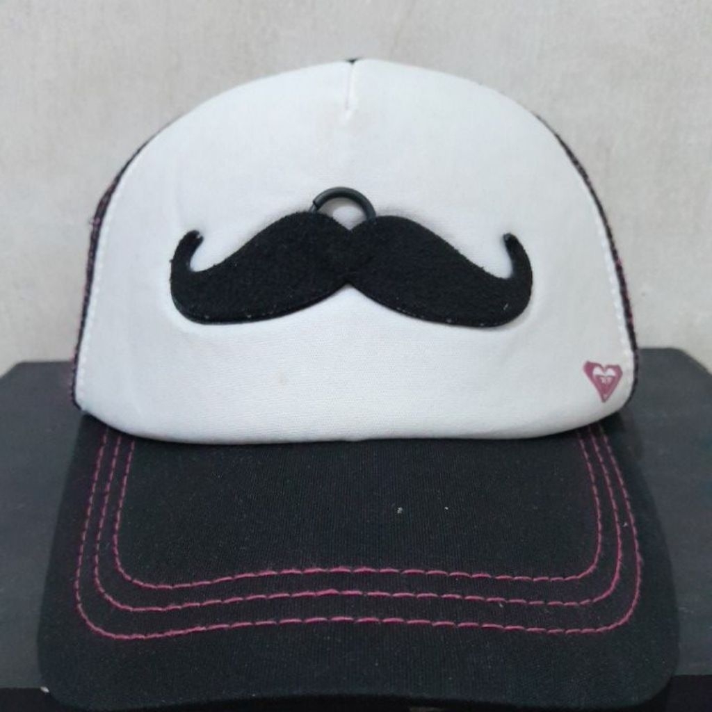 topi trucker roxy