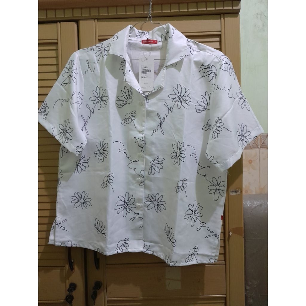 preloved kemeja blouse graphis
