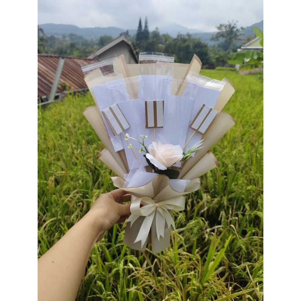 Buket Kosongan Mix Isi 5 Lembar Uang 3 Stik Untuk Snack/ Foto/ Kopi Gratis Kartu Ucapan Kado Ultah W