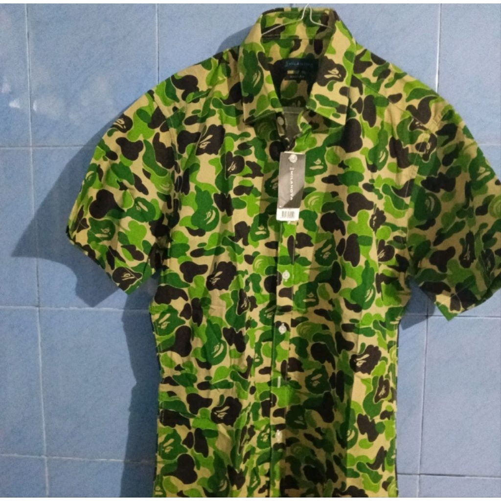 kemeja milanova x bape camouflages BNWT