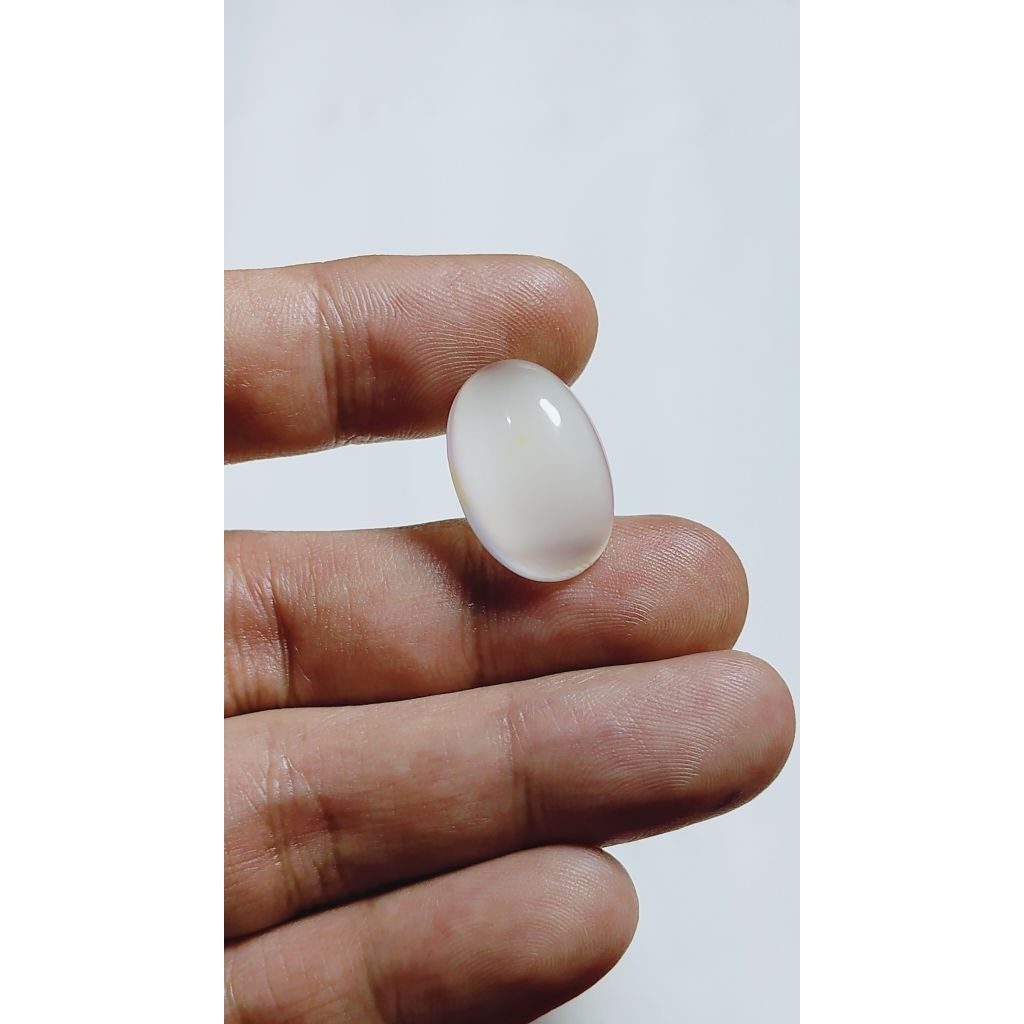 Cincin Batu M. Cempaka putih