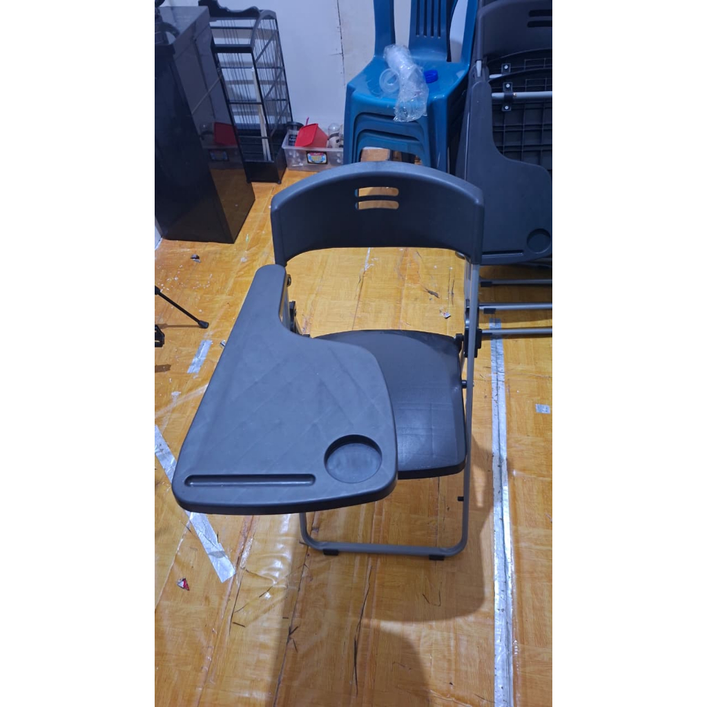 KURSI LIPAT BESI / KURSI KAMPUS