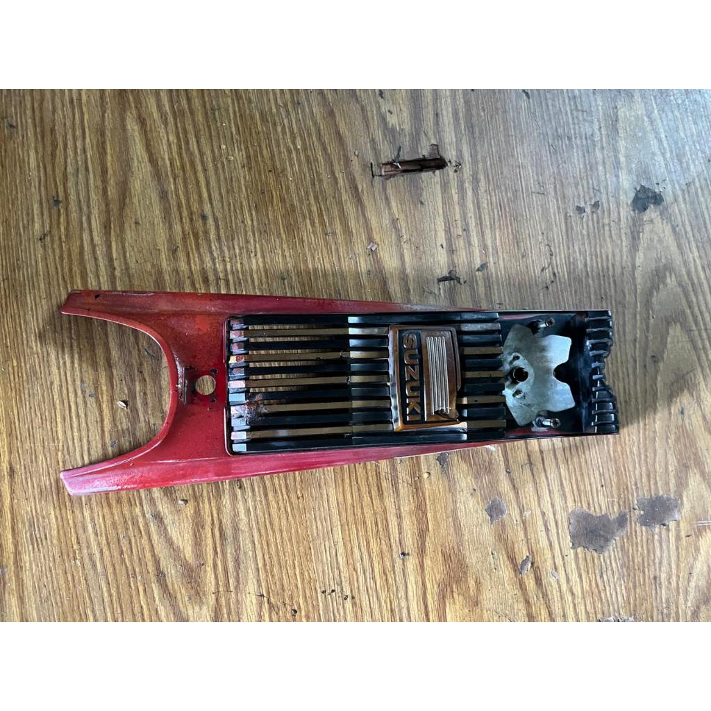 dasi panel dada dasi depan suzuki fr80 original / 1223