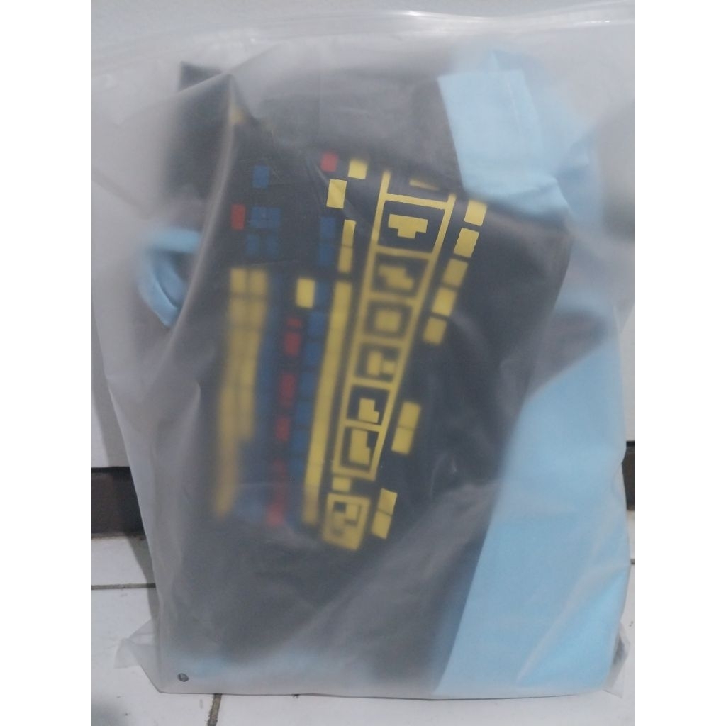 preloved hatsune miku set dark silver (XS)