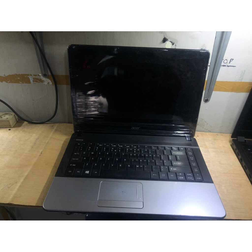 casing kesing Acer Aspire E1-431 E1-471 V3-471 E1-471G