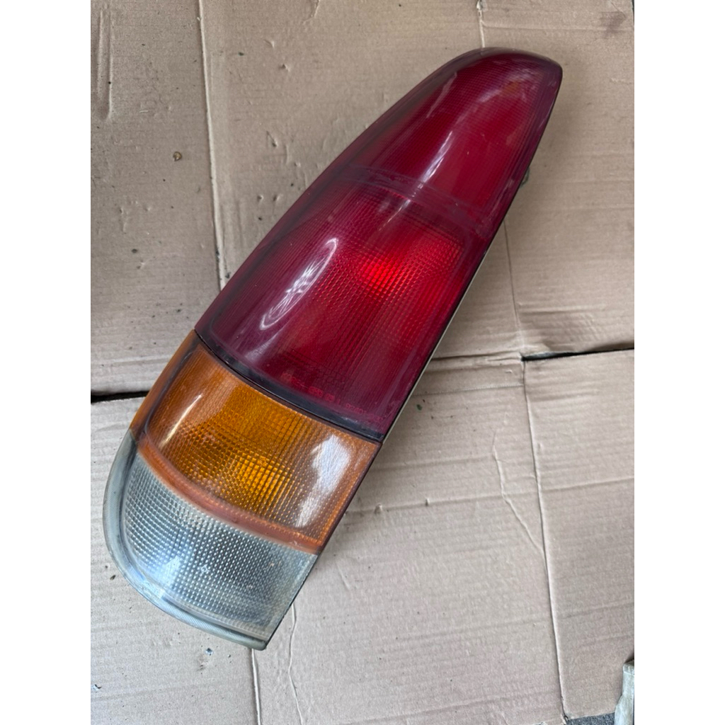 lampu belakang stoplamp hyundai atoz kiri