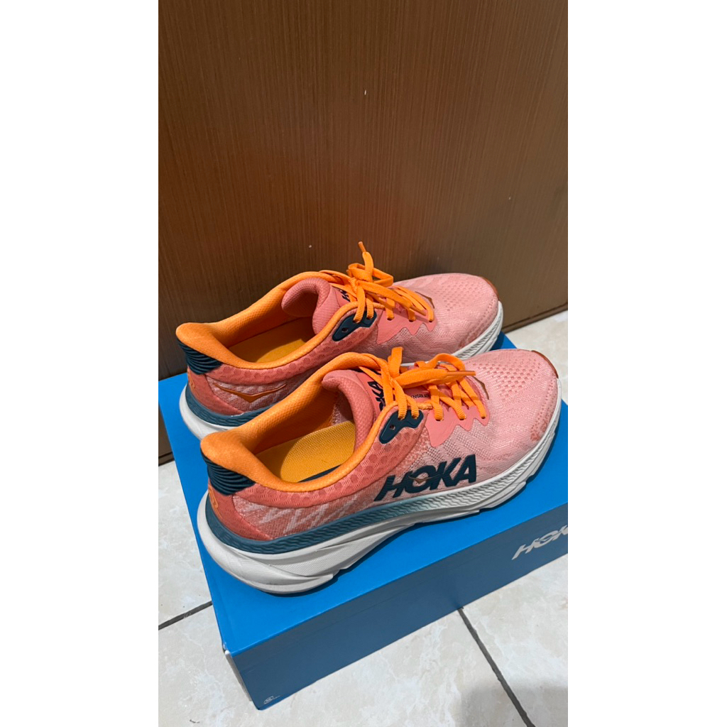 HOKA Challenger ATR 7