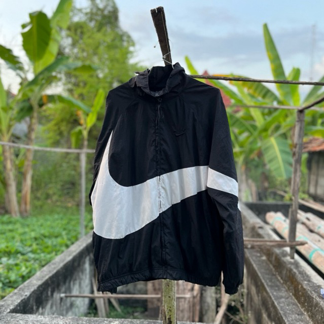 windbreaker nike big swoosh big logo original authentic vintage retro