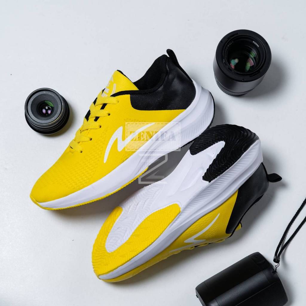 Obral 55% Stok Lama  Sepatu Running, Futsal, bola ortuseight specs Grade ori