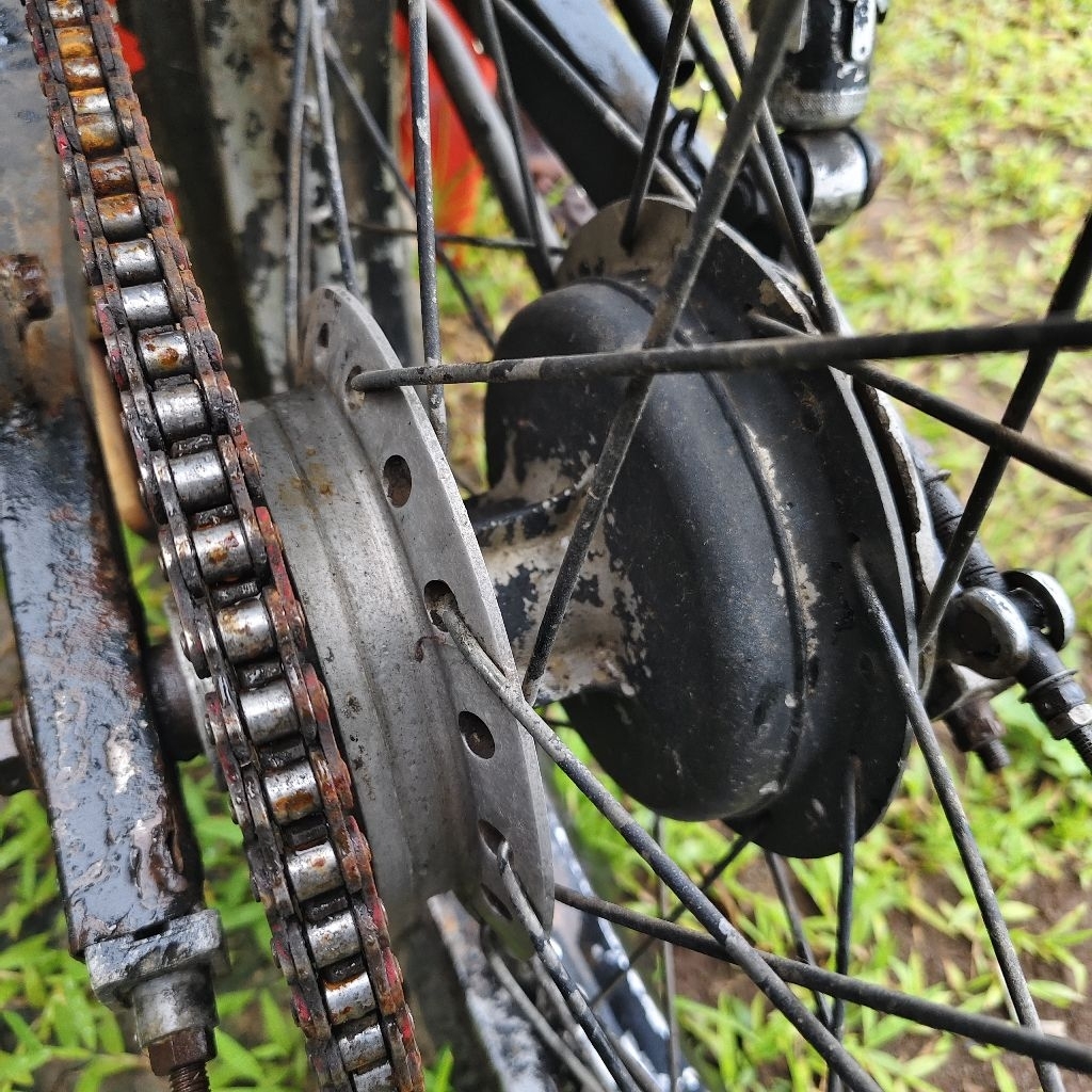 tromol belakang Kawasaki Binter KE 125 KS original nap gir trail mekrok mekruk rear hub