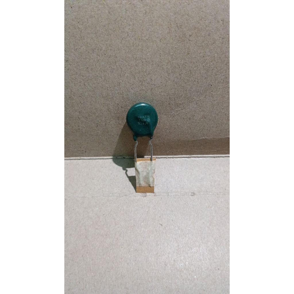 5586 kapasitor anti petir mov varistor tnr 14v471k14v471 14d471k 14d471