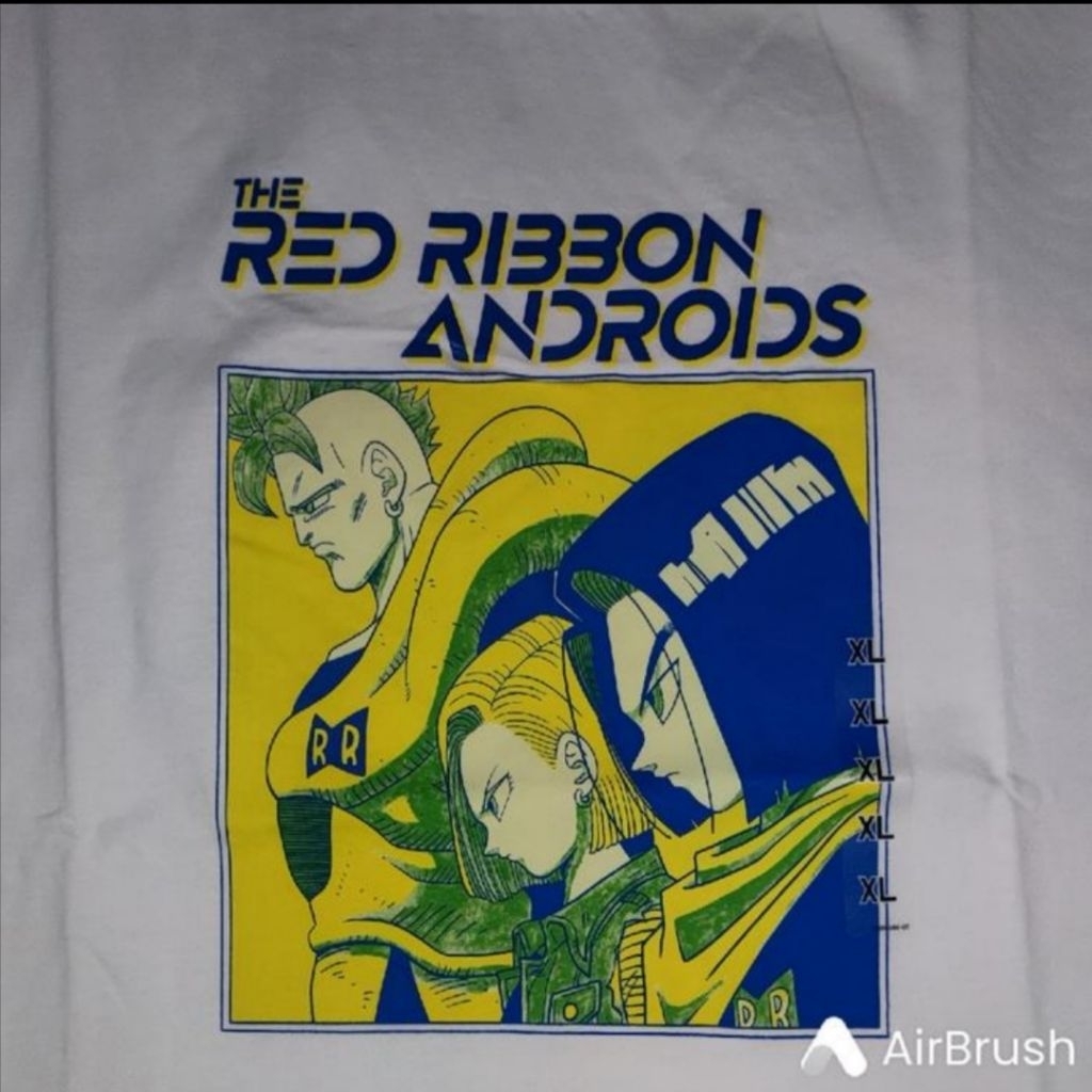 Kaos Uniqlo x Dragonball 1