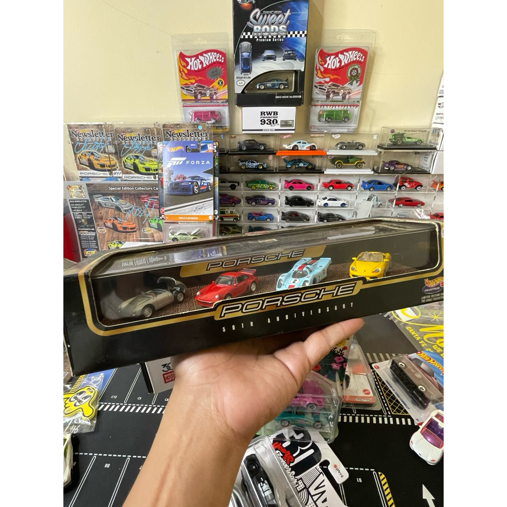 Hot Wheels 100% porsche 50th anniversary