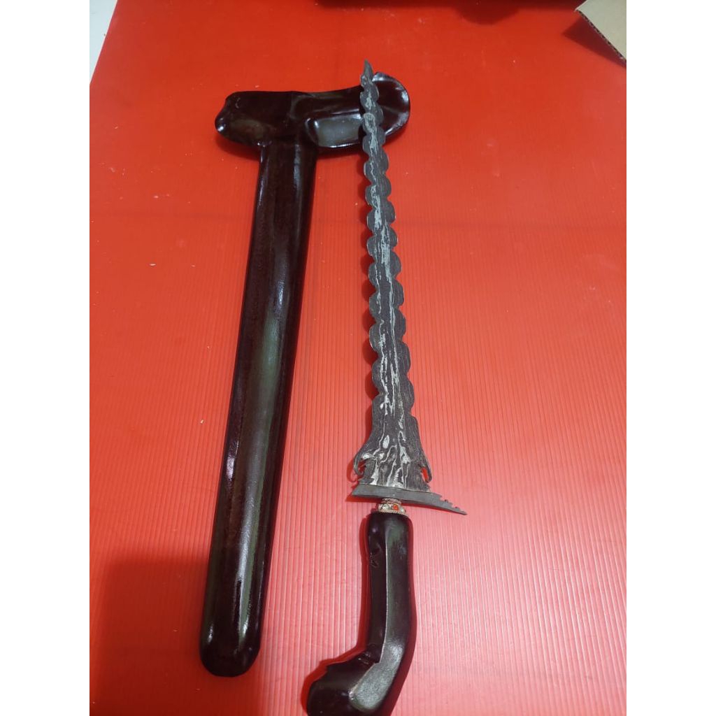 keris karno tinanding kolomunyeng
