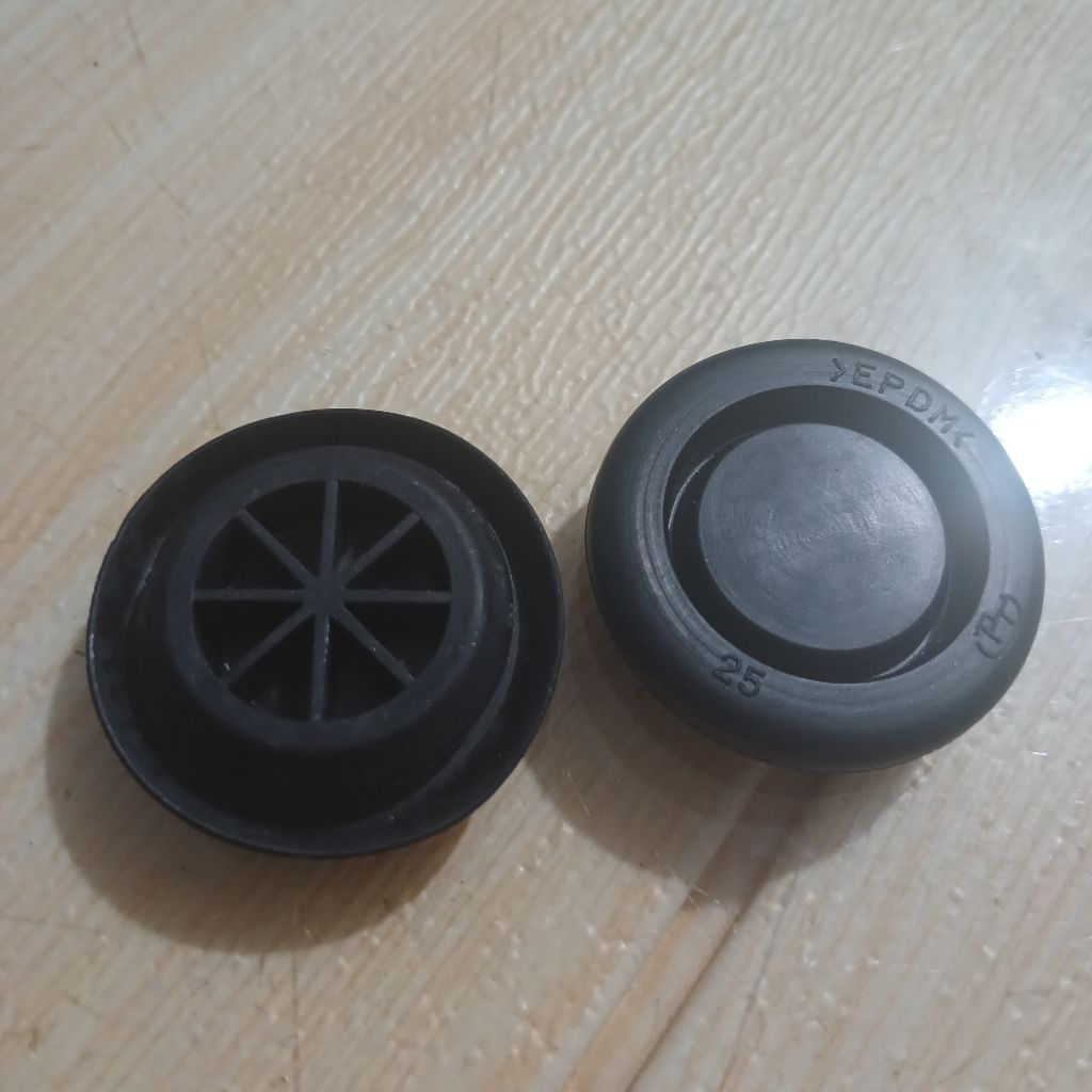 karet tutup lubang 25mm / 2,5 cm karet tutup spakbor kolong belakang avanza xenia agya ayla rush ter