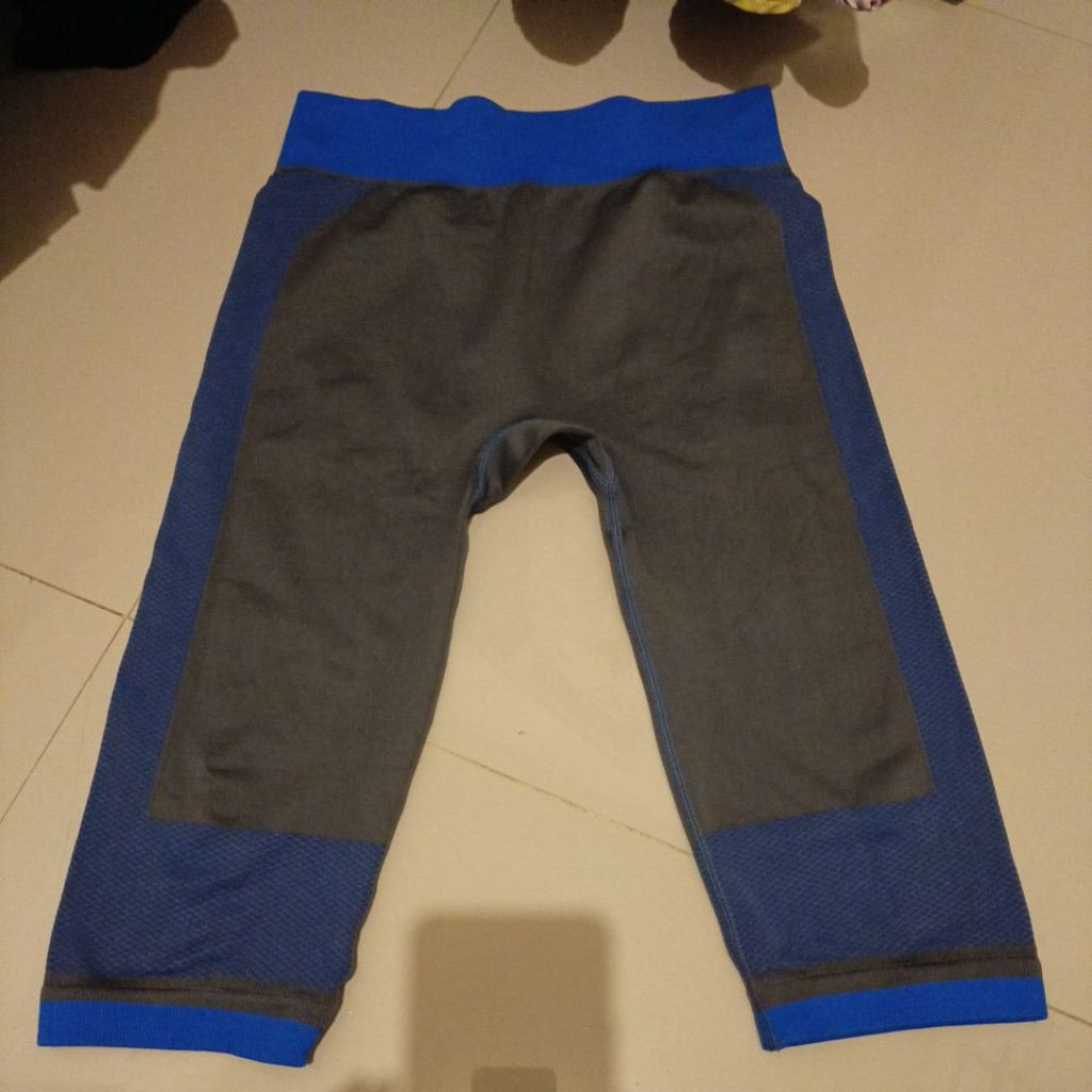 PL Celana senam / olahraga pendek second bekas murah