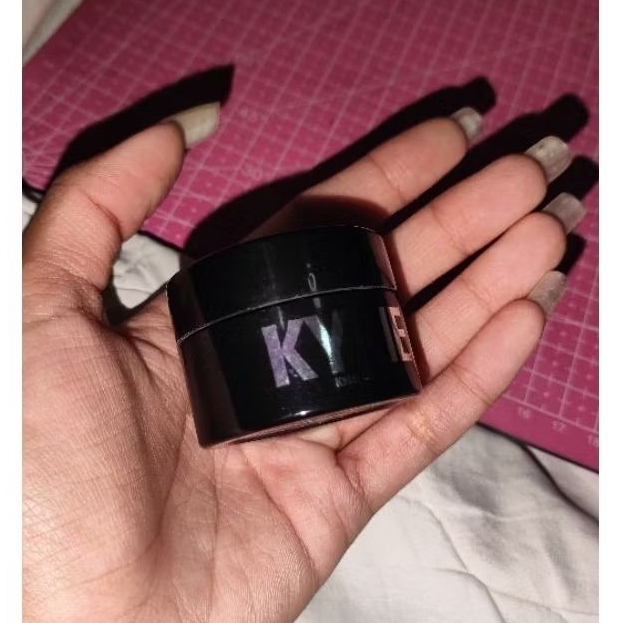 [PRELOVED] KYLIE POWDER HIGHLIGHTER SHADE LIGHTNING BOLT
