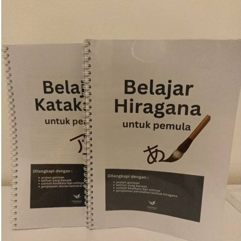 Buku latihan menulis hiragana katakana