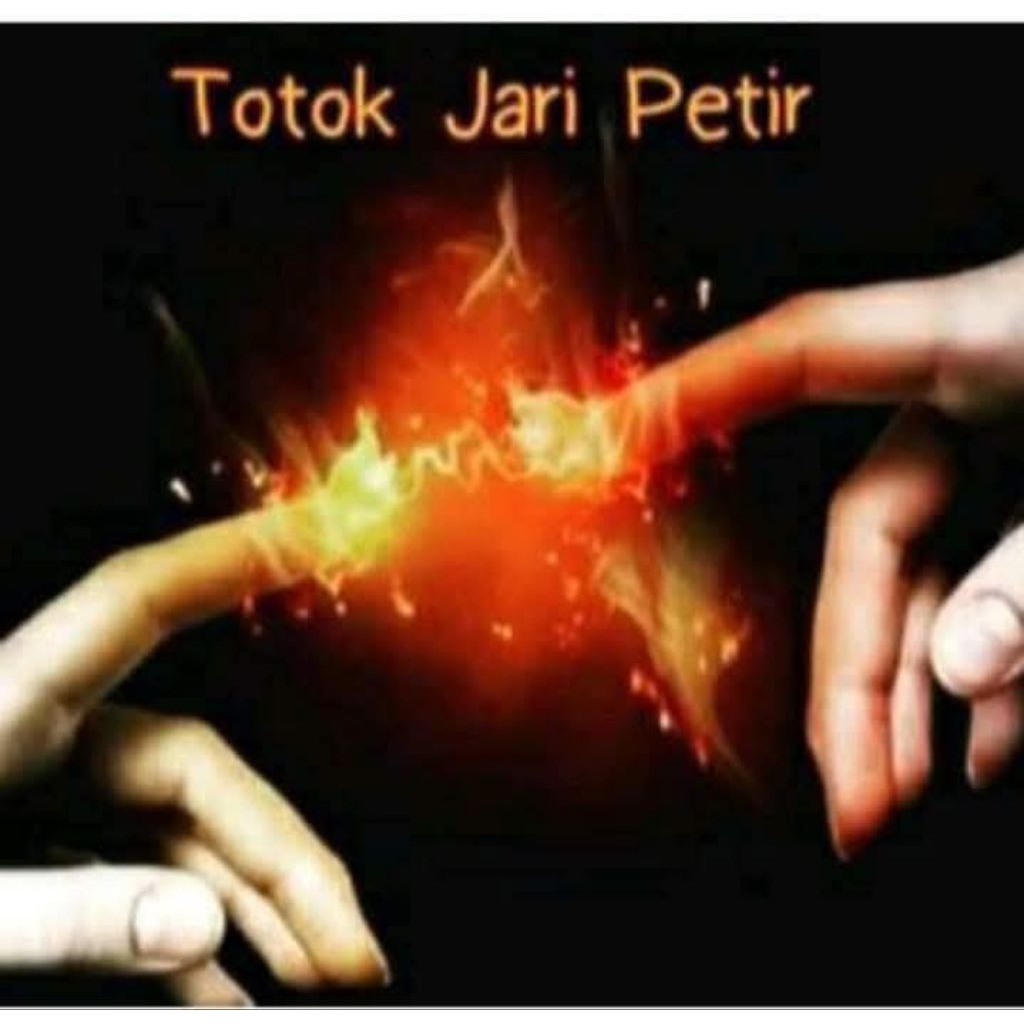 TOTOK JARI PETIR