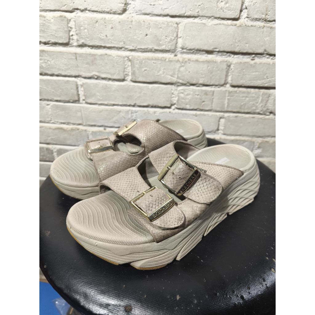 sandal Skechers preloved size 37