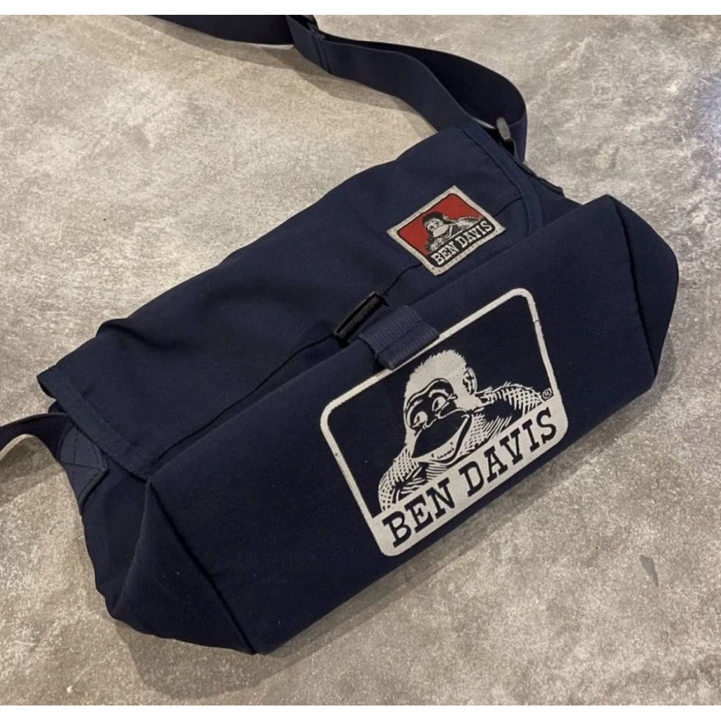 SLING BAG BEN DAVIS