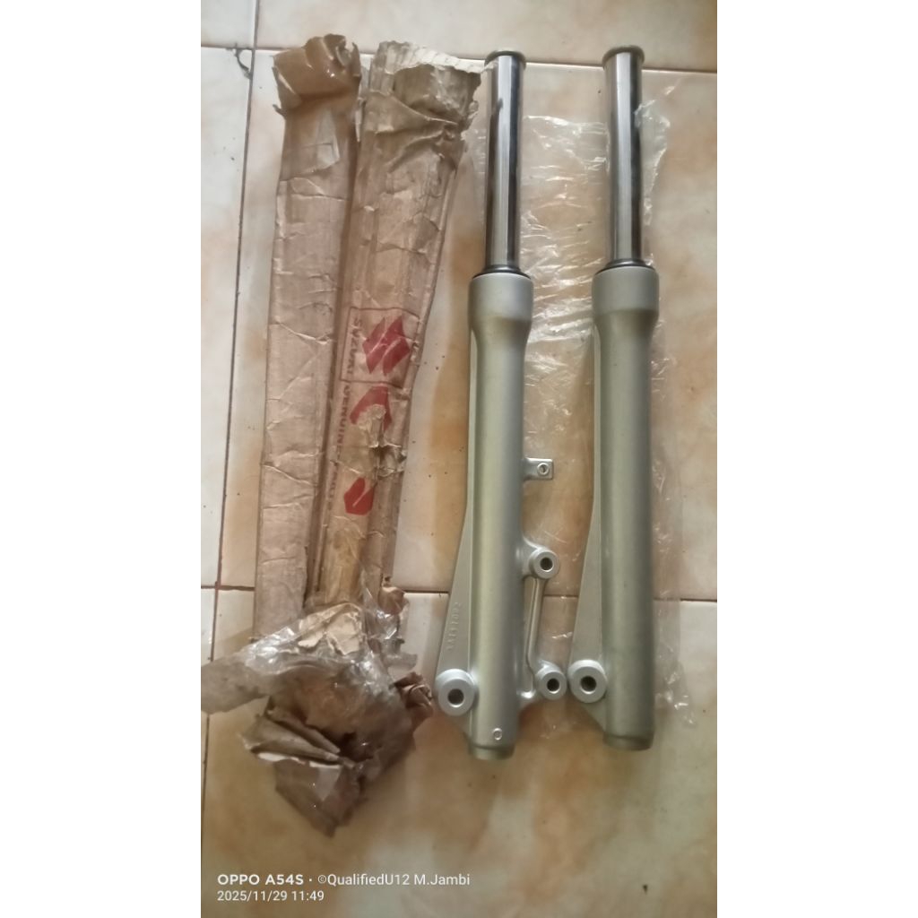 Shock Depan Suzuki Shogun New 110 Original SGP