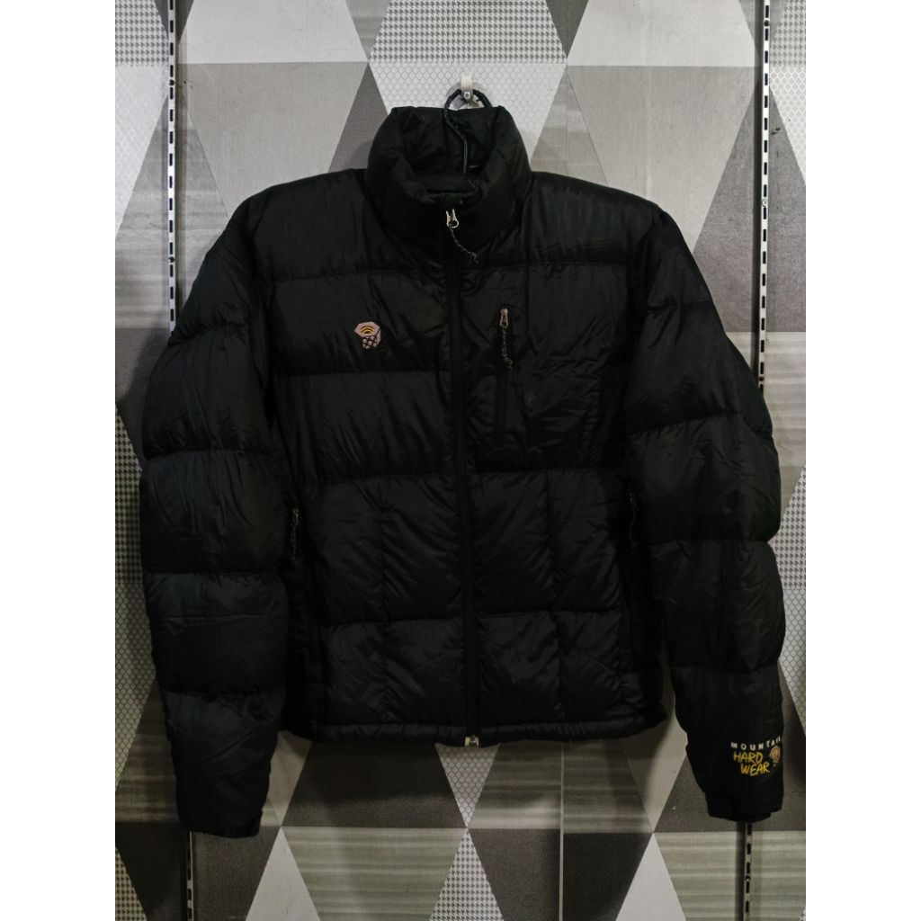 MOUNTAIN HARDWEAR LIGHT PUFFER DOWN JACKET — ORIGINAL | SIZE S (Fit M) | WARNA BLACK CARBON