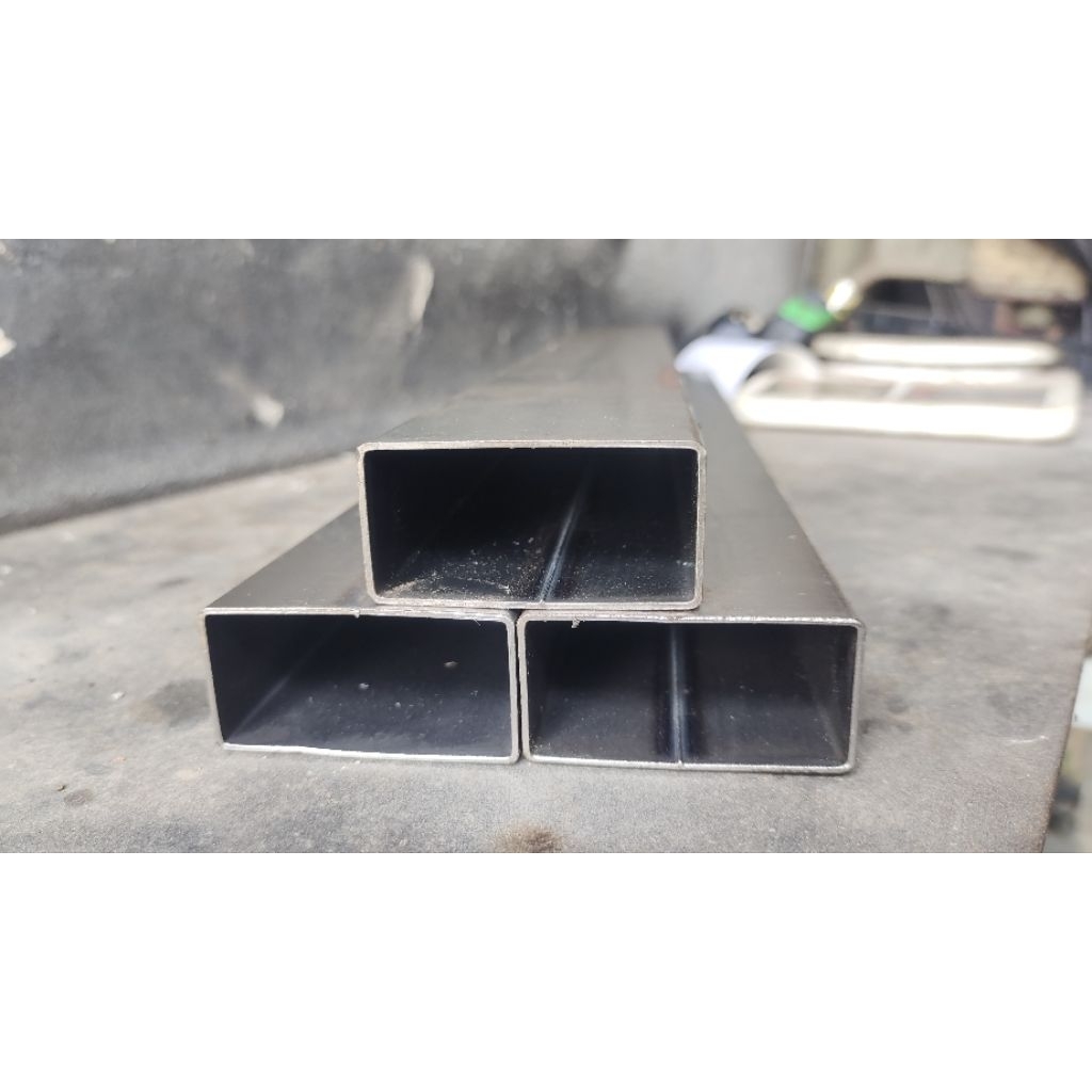 Pipa Besi Kotak / Hollow ukuran 50 mm x 25 mm Panjang 40 cm