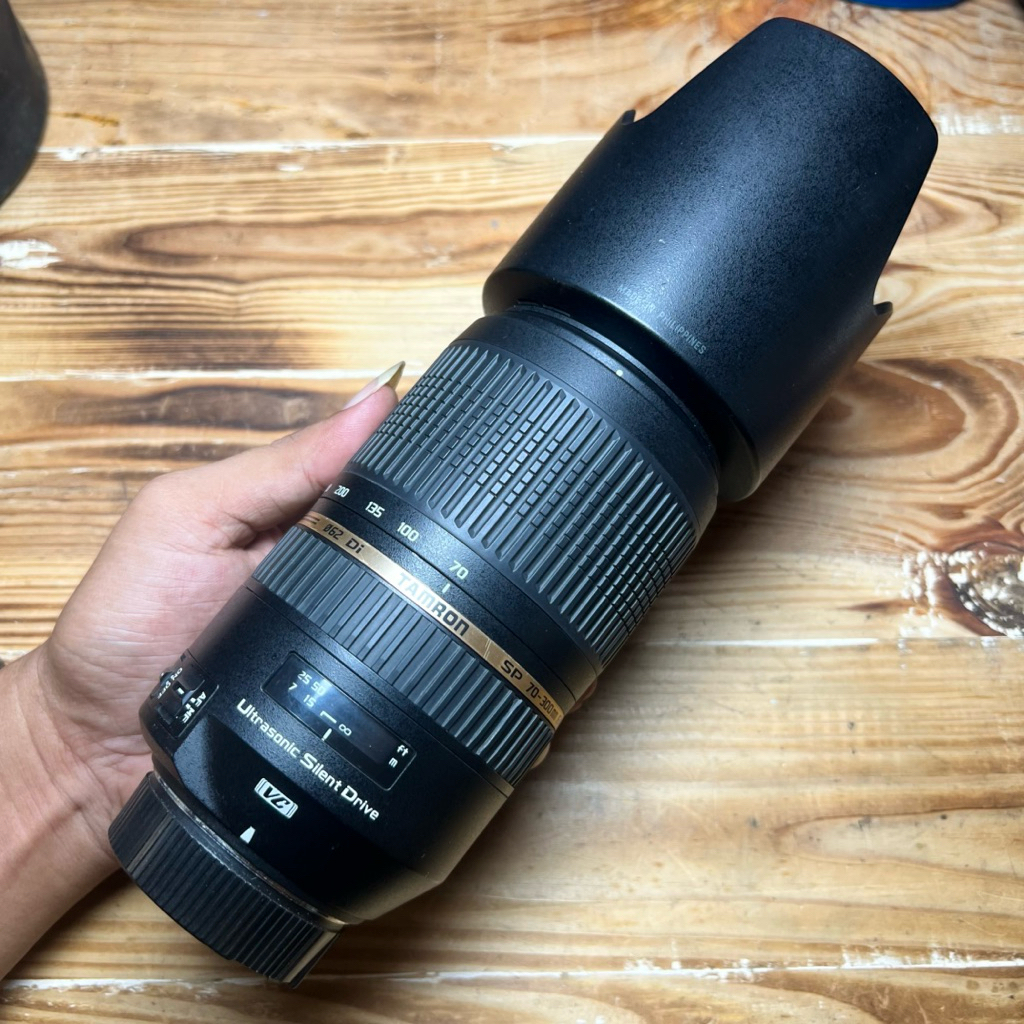 LENSA NIKON TAMRON SP VC 70-300mm