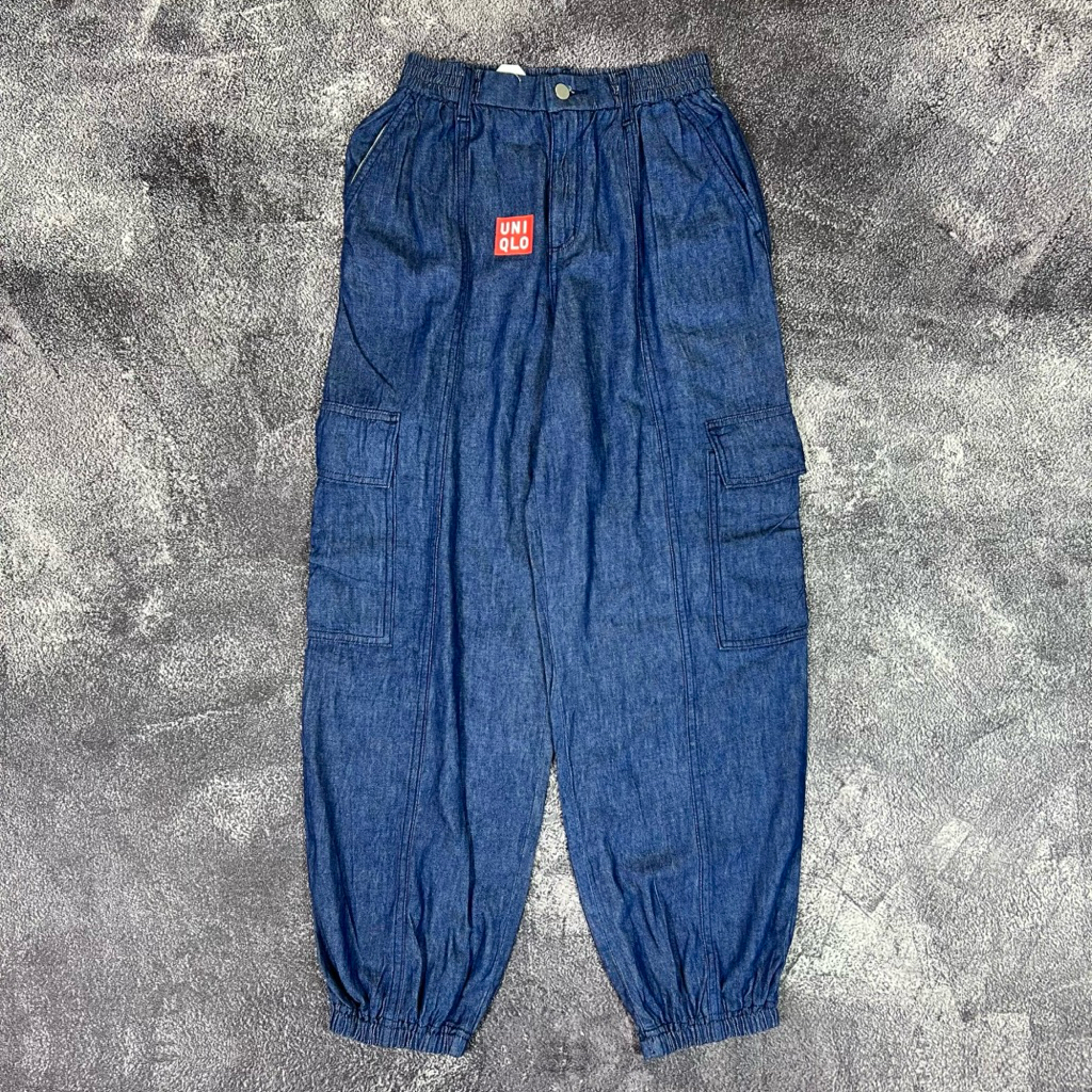 UNIQLO CARGO PANTS