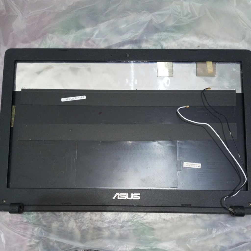 casing layar LCD laptop Asus X550D