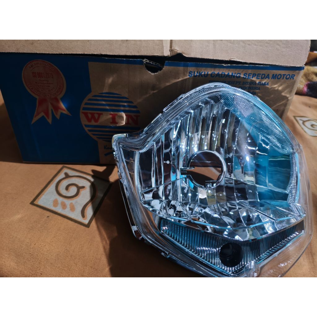 lampu reflektor vixion old merk win