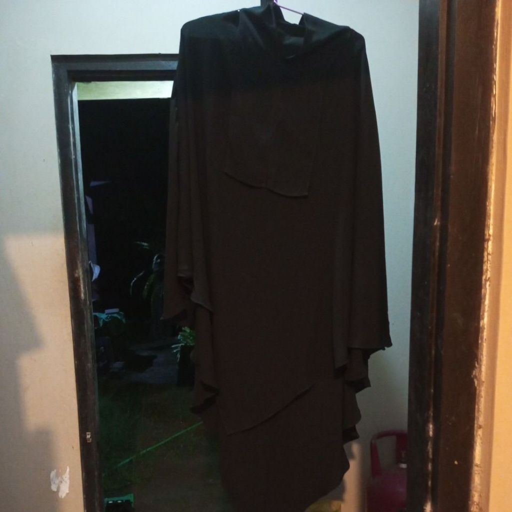 PRELOVED VVGC FK JB HAMBRA SHORT TRIANGLE