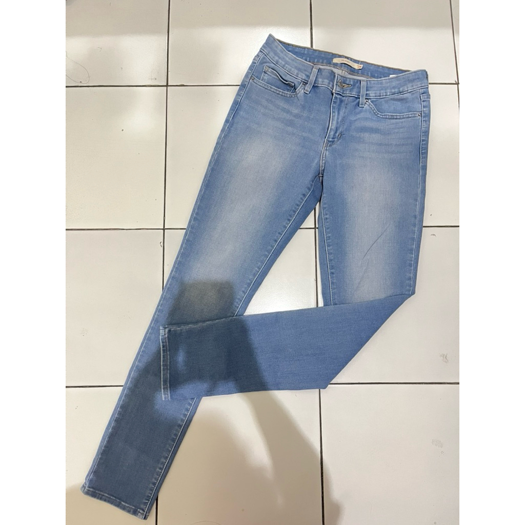 Levis Skinny 711 Light Blue