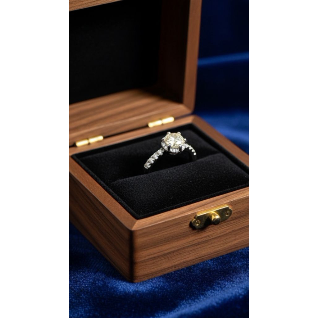 Cincin Berlian dan Emas