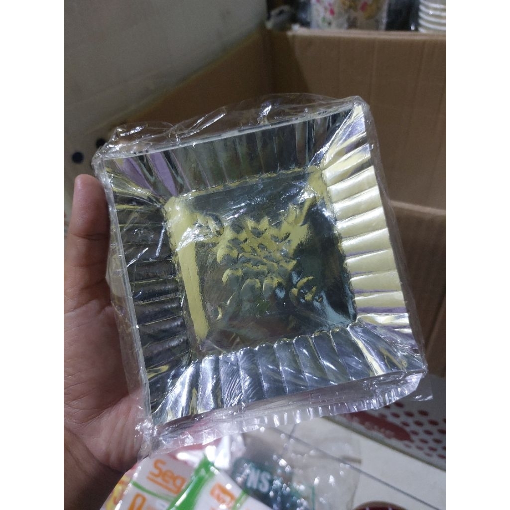 PIRING KERTAS ROTI KOTAK ISI 12 / PIRING KERTAS KECIL