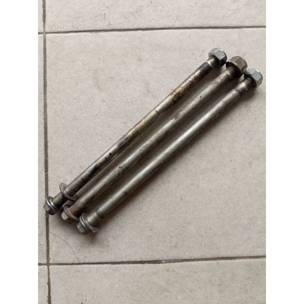 Baut As Arm CBR 150R CB 150R - Bolt Swingarm CB CBR 150R Original