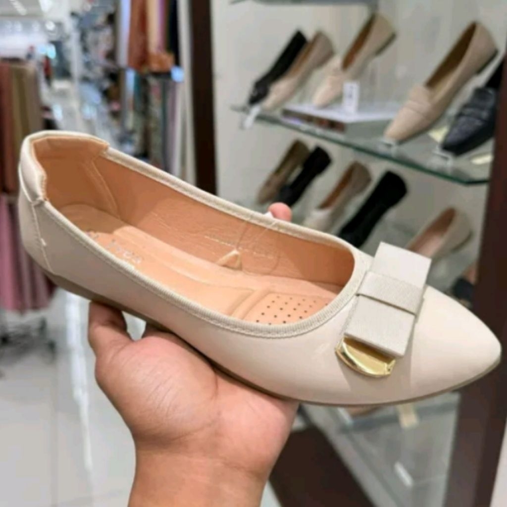 Sepatu wanita model wedges,,original alas empuk dan lentur