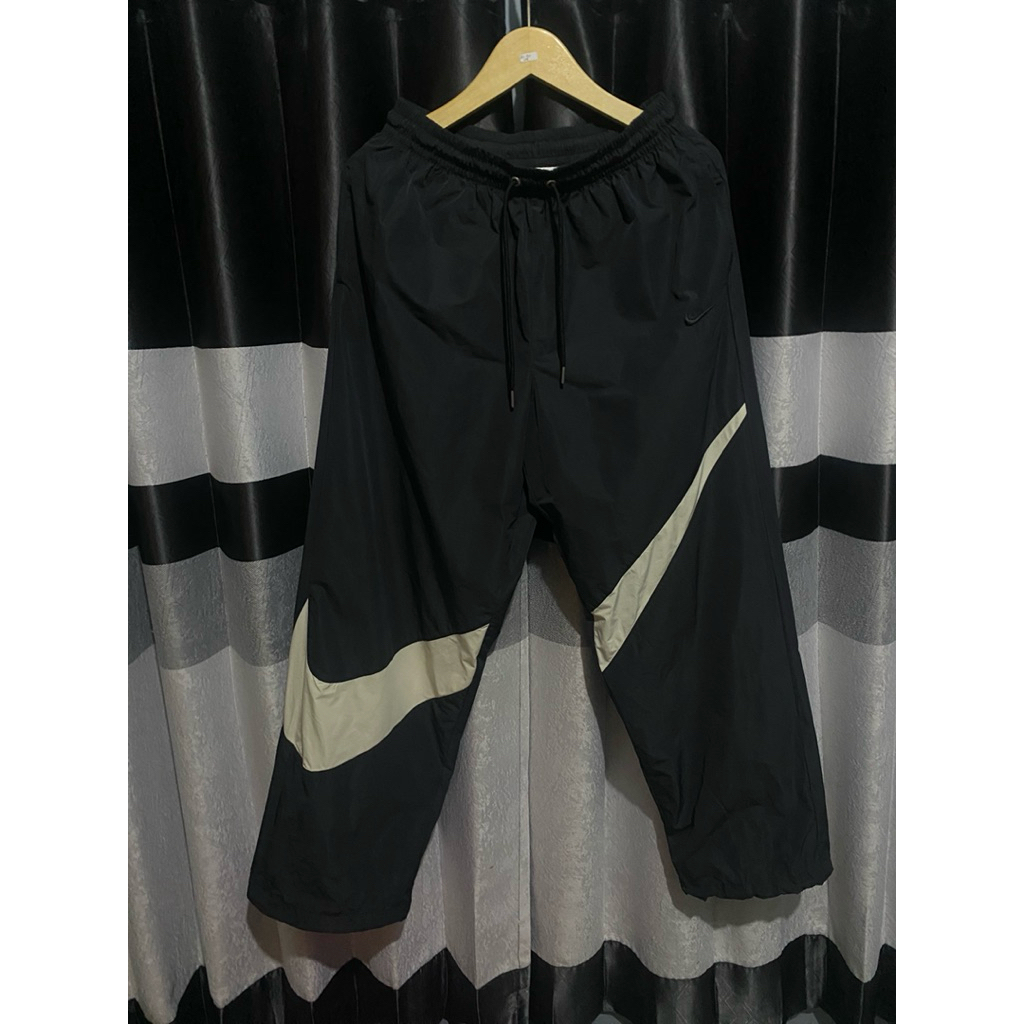 nike sportswear big swoosh woven pants navy