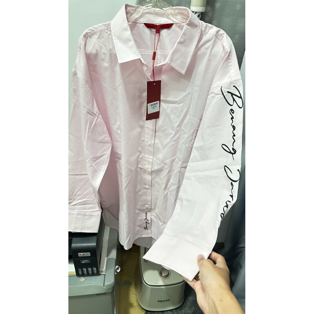 Benang Jarum Pink Logo Printed Shirt New with Tag size xl. RARE