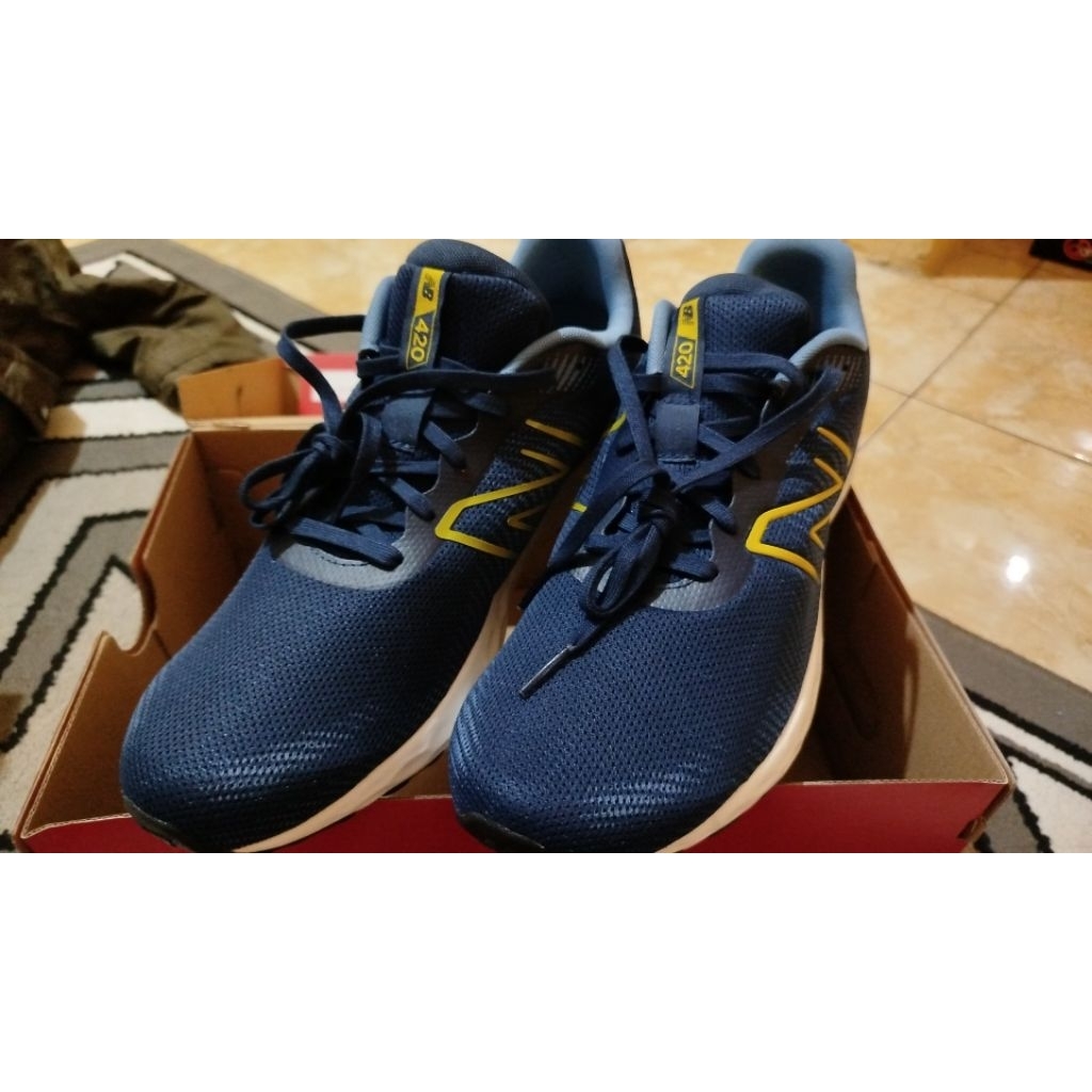 Sepatu Running New Balance ME420RN3 Size 45
