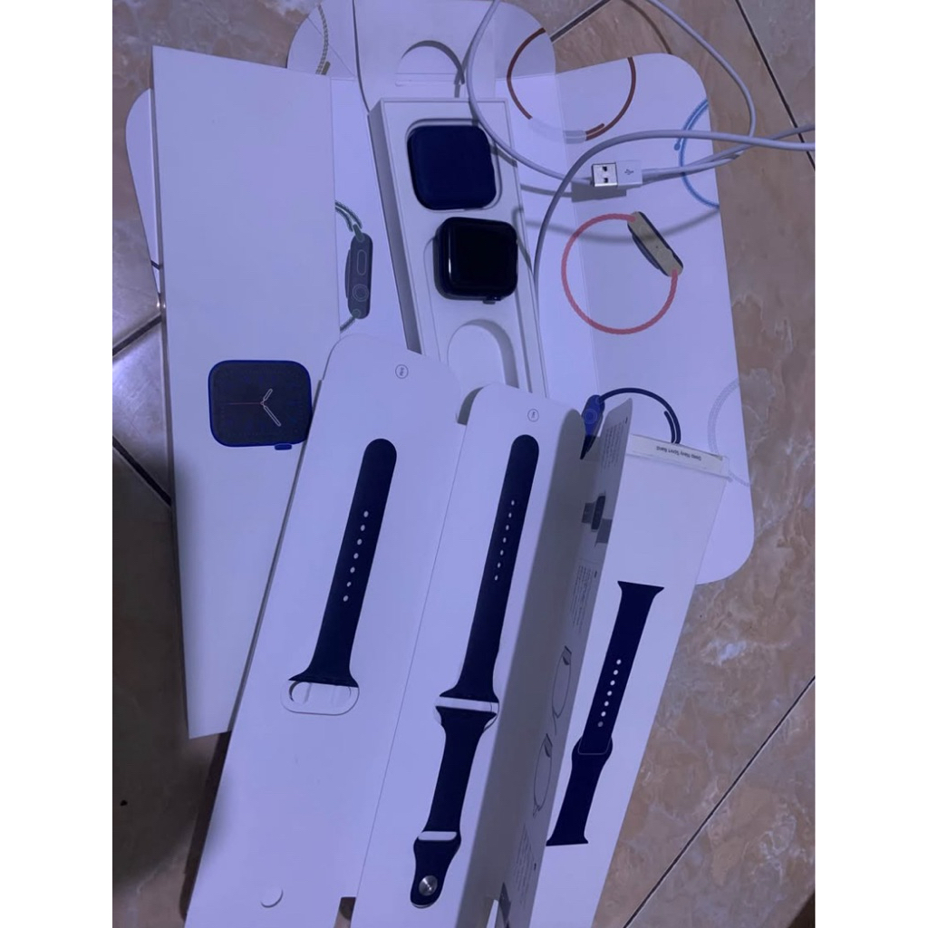 Apple Watch Series 6 Bekas