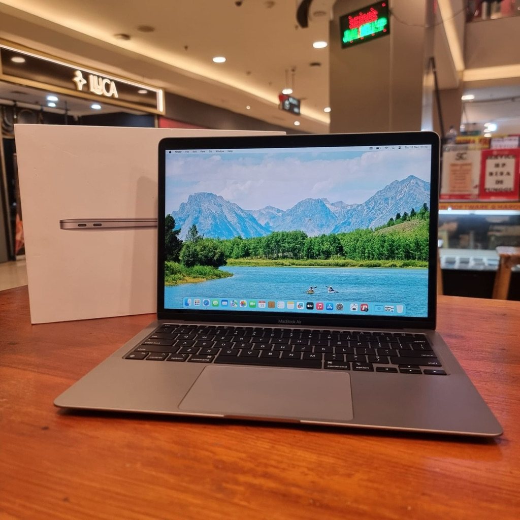 macbook air 13inch 2020 M1 8/256