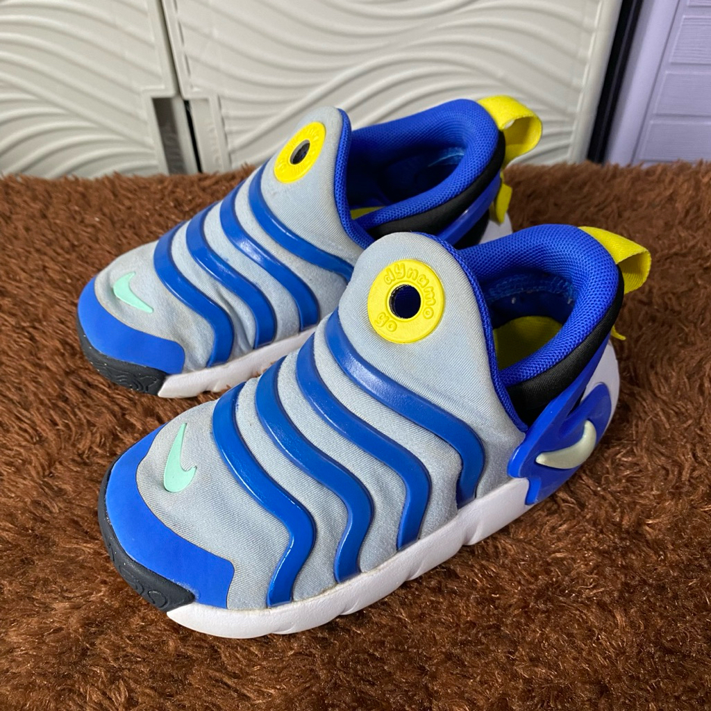 (Preloved) NIKE Dynamo sepatu anak kids toddler
