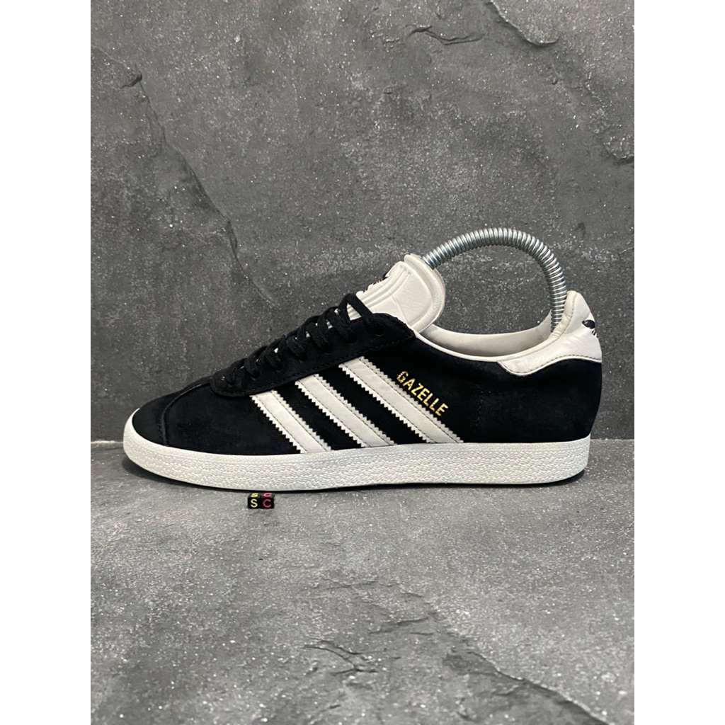 gazelle II (a2353)