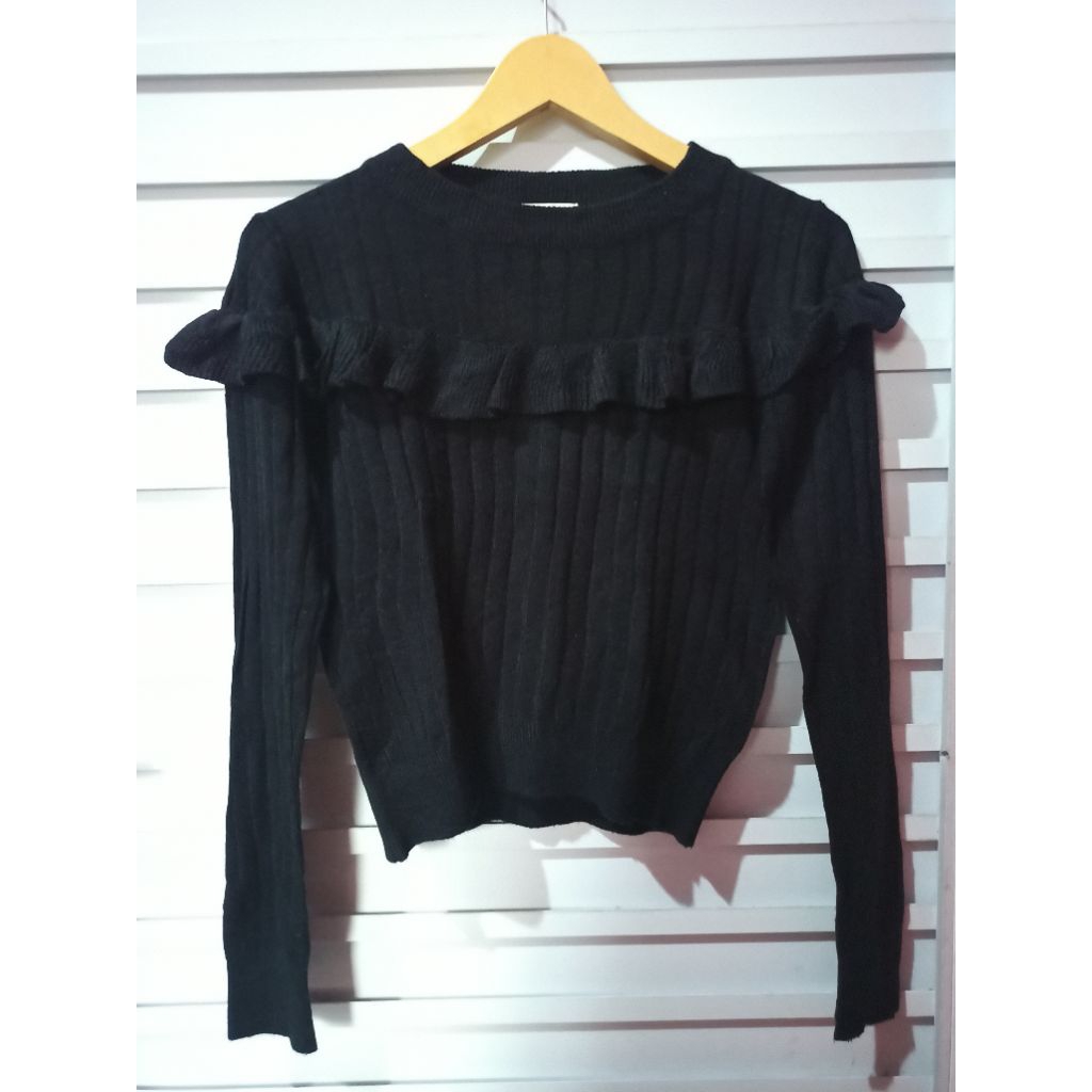 knit hitam GU