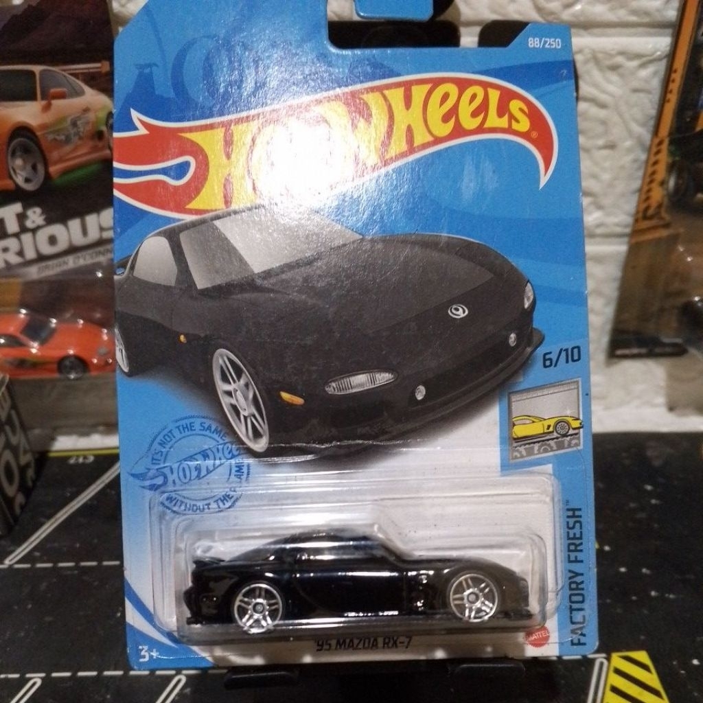 Hot Wheels Mazda Rx 7 Hitam