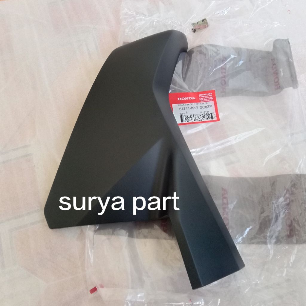 cover body depan kanan new PCX160 2025 hitam doff dek depan samping kanan PCX160 2025 hitam doff 647