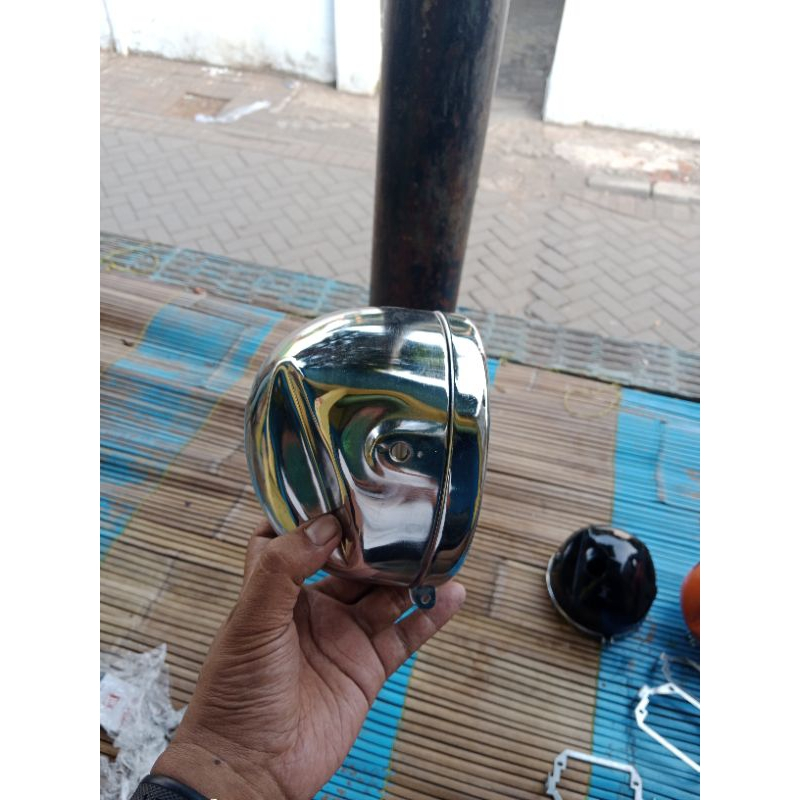 batok lampu cb125 (merah+hitam)batok lampu depan cb125 press besi